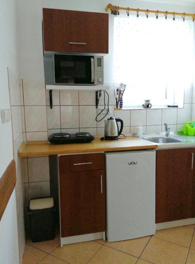 Vanessa Apartments Bešeňová Buitenkant foto