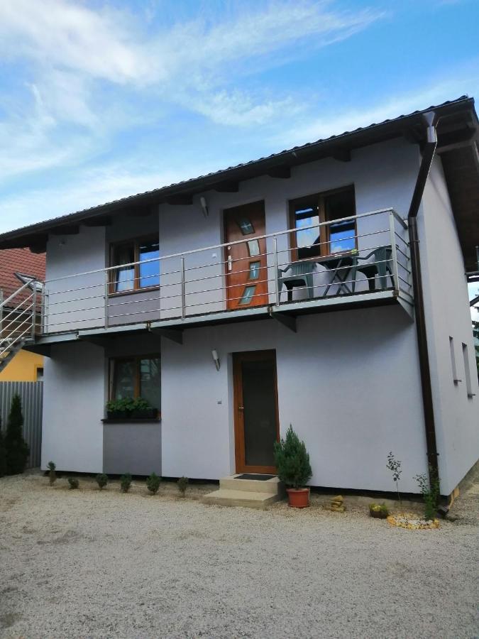 Vanessa Apartments Bešeňová Buitenkant foto